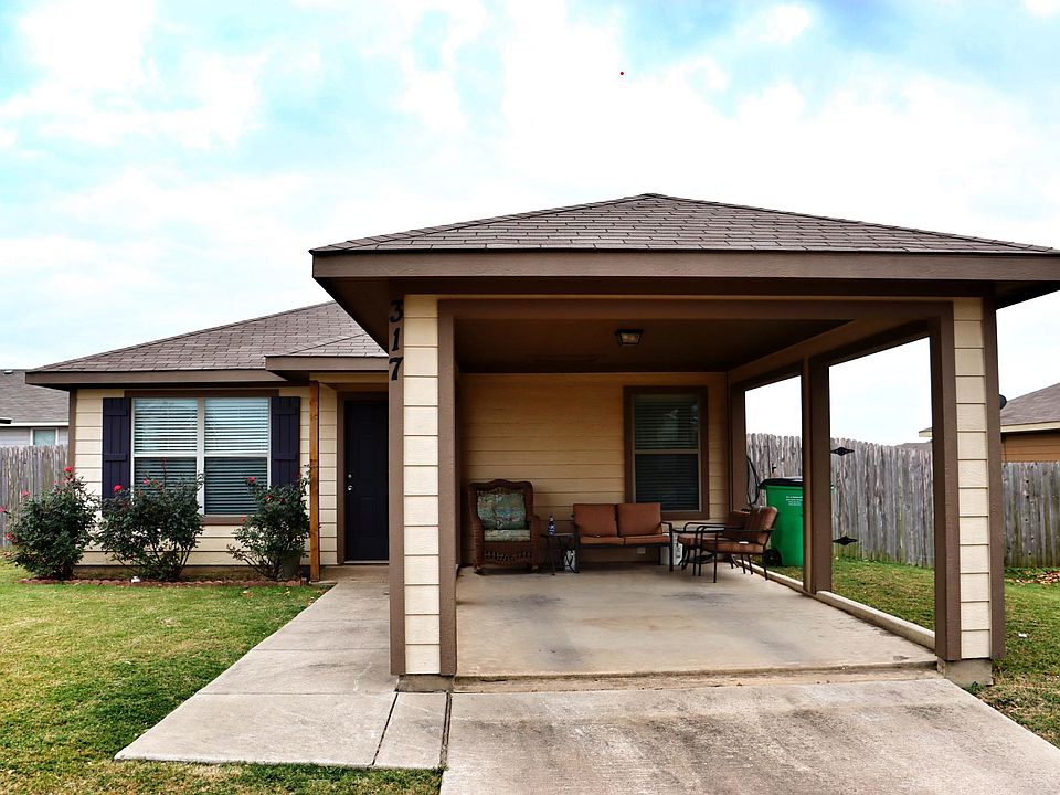 1st image of 317 Candlewood Cir