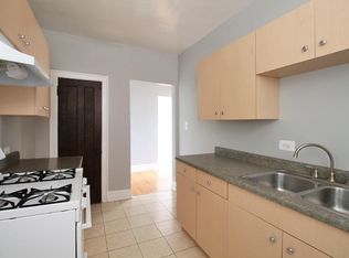 12 Van Buren St APT 2A, Oak Park, IL 60304