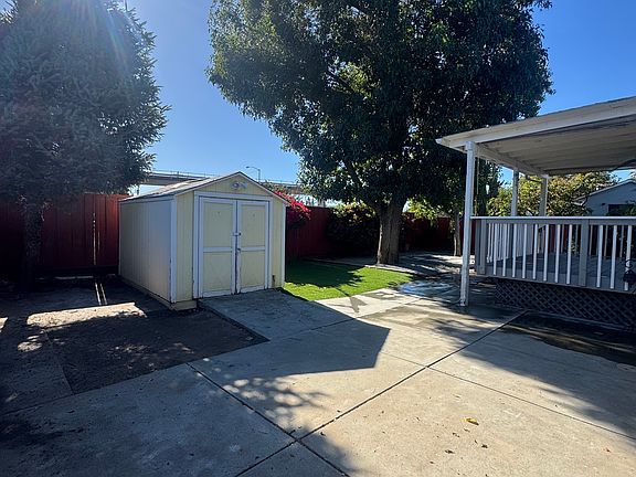 2nd image of 34005 11th St