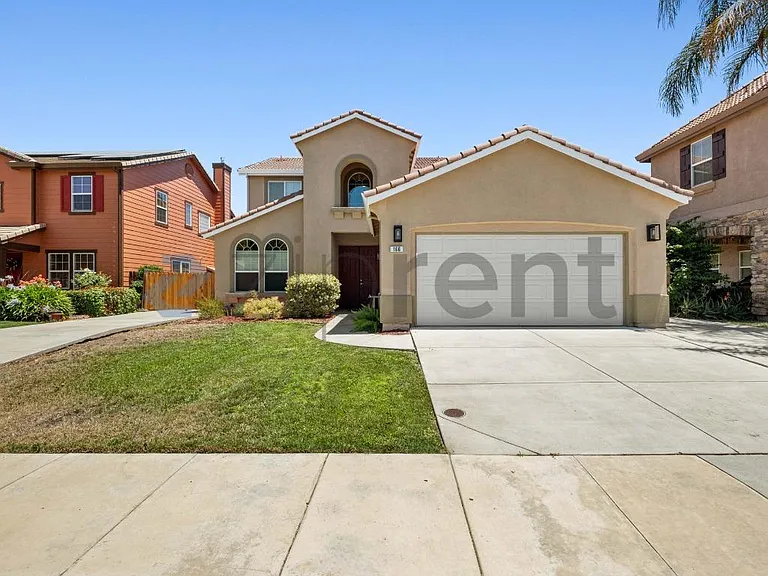 166 Barcelona Dr — Photo 1