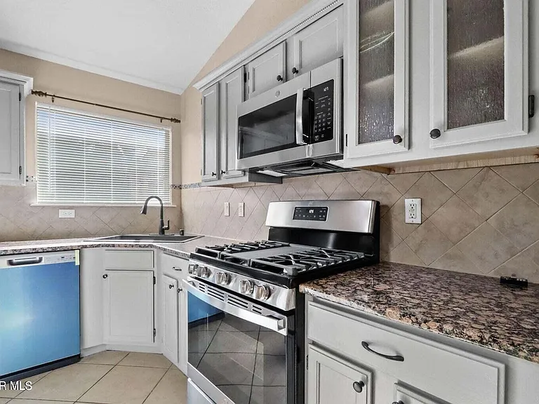 804 Desert Cactus Dr — Photo 9