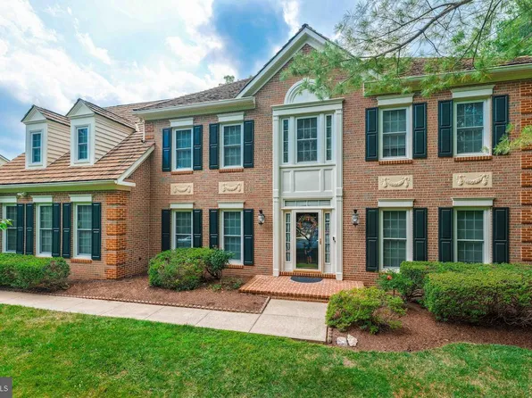 15622 Blackberry Dr, Gaithersburg, MD 20878