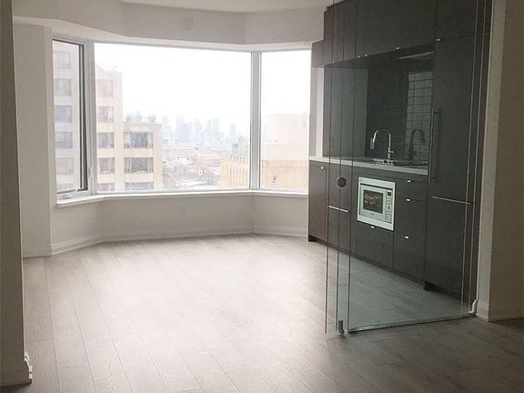3rd image of 155 Yorkville Ave #2111