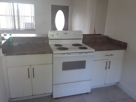 5th image of 2835 NW 163rd St