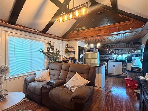 4th image of 1-1A Rose Ln