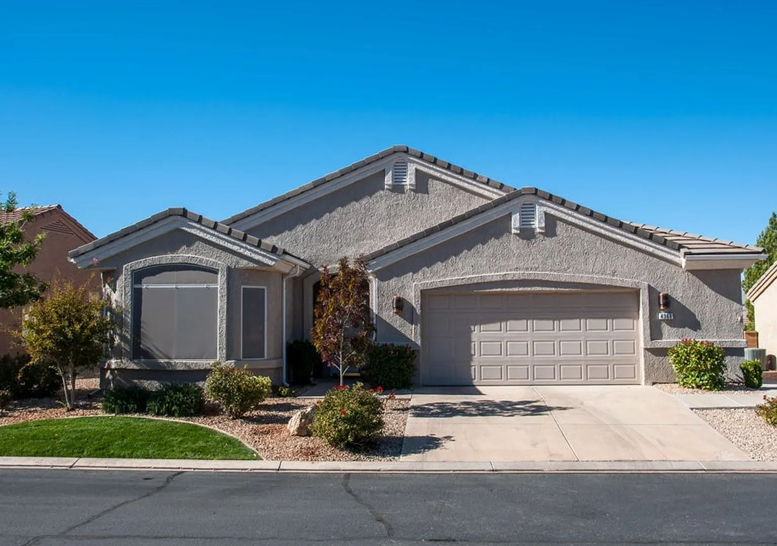 Spacious Two Bedroom home in Sunriver- Lots of Amenities! — Photo 1