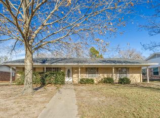 1405 Lakewood Dr, Sherman, TX 75092