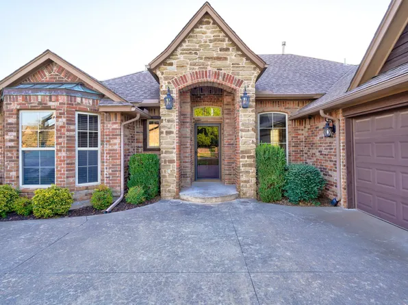 812 Ryan Rd, Moore, OK 73160