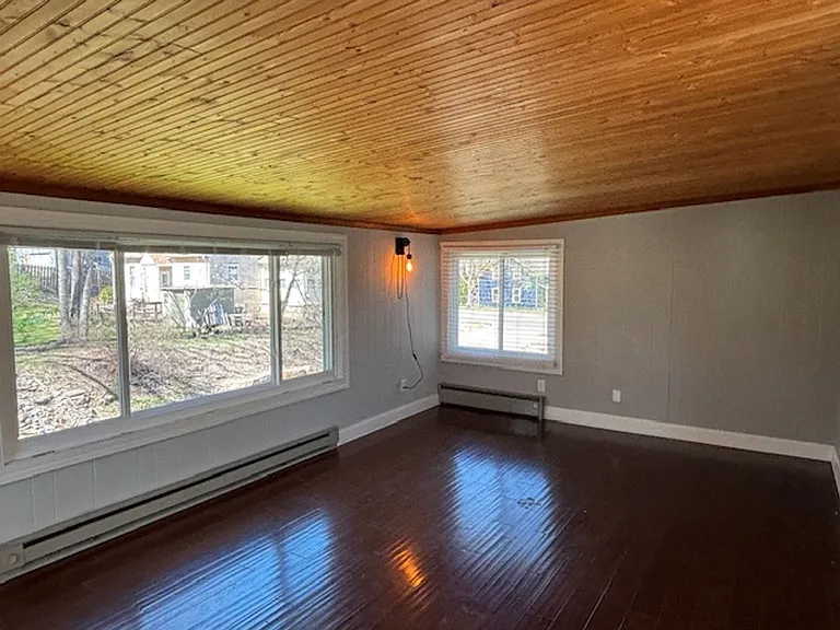 400 Spring St — Photo 20
