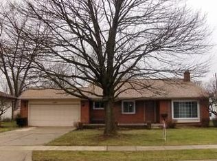 6695 Schreiner St E, Worthington, OH 43085