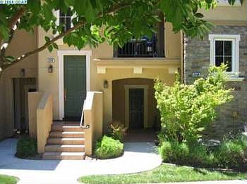 2nd image of 3369 Monaghan St