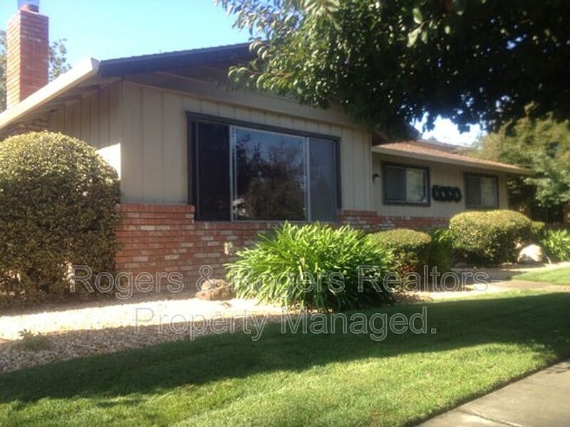 1st image of 3670 Greenlee Dr APT 3