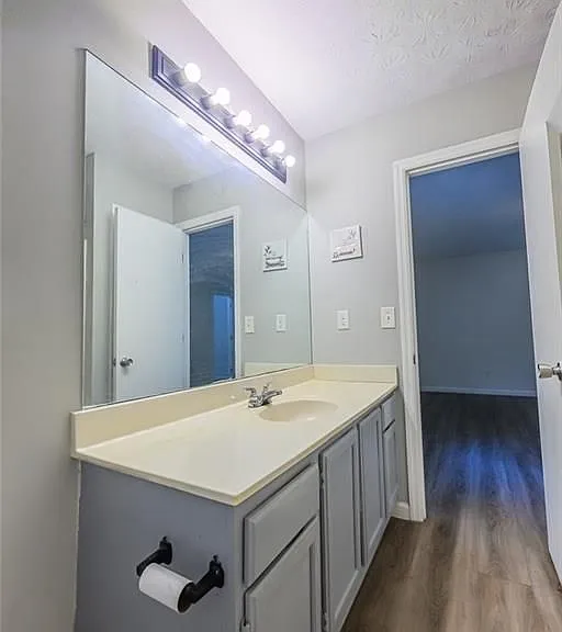 2100 Whitebluff Way — Photo 19