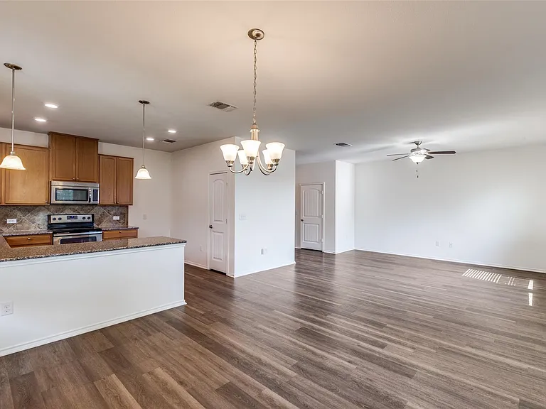 6209 Garden Rose Path — Photo 6