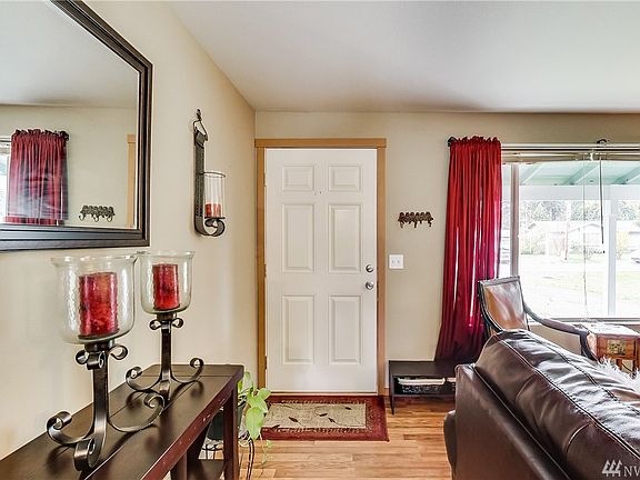 5th image of 11821 Fry Ave SW