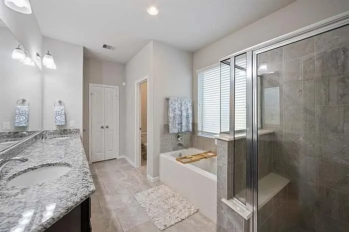 3710 Brampton Island Dr — Photo 8