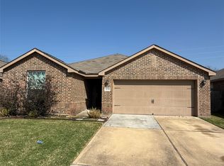1131 Diamond Drape Dr, Iowa Colony, TX 77583