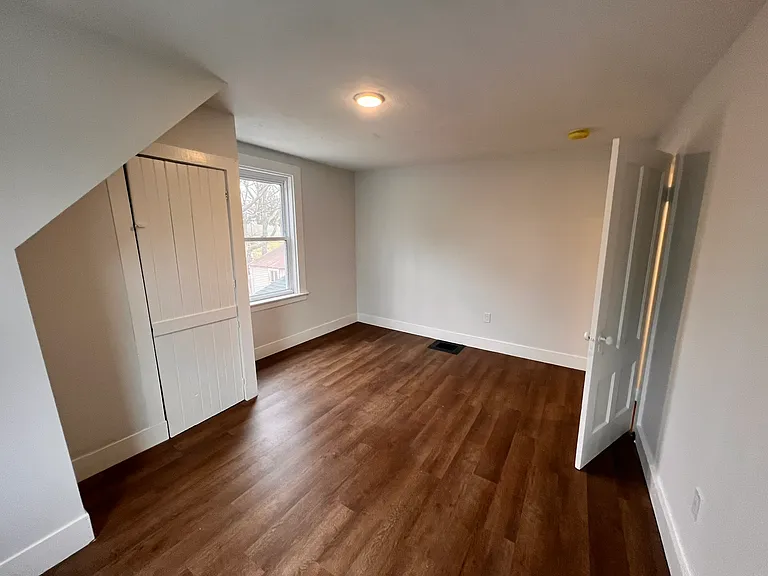 400 Court St #2 — Photo 8