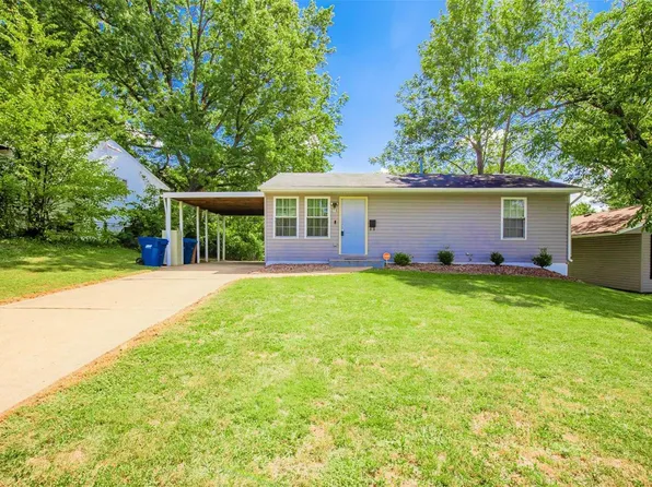 228 McAlpine Dr, Saint Louis, MO 63137