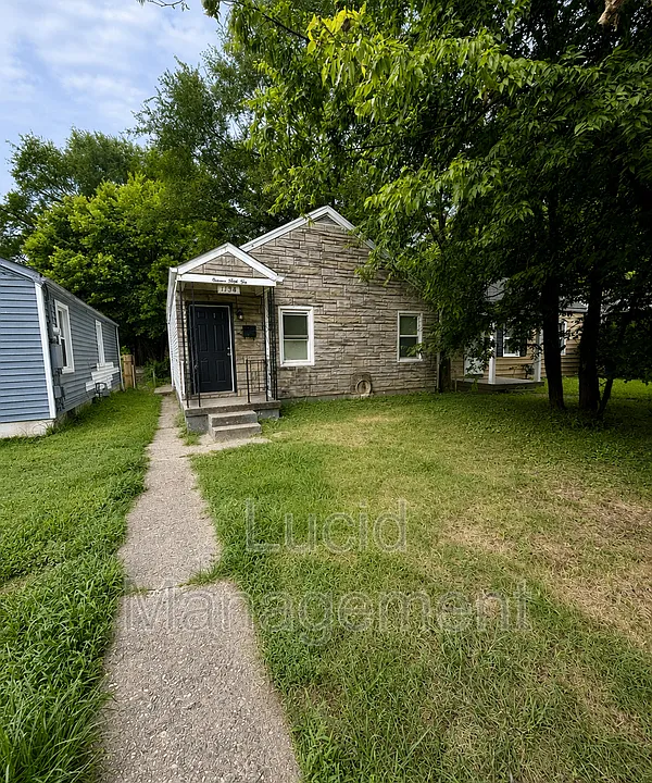1134 Lincoln Ave