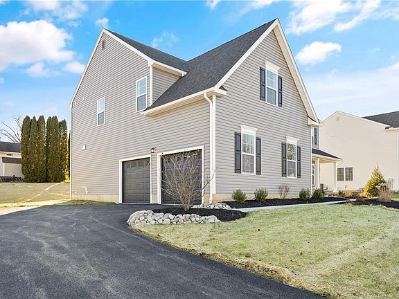 2nd image of 580 Prospect St #8