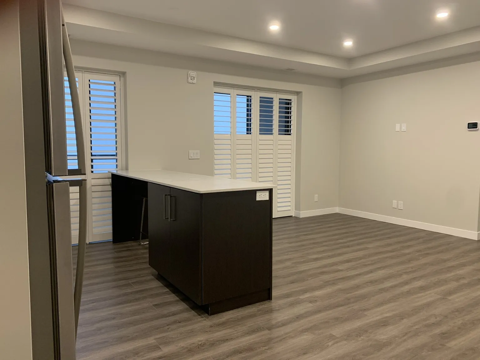 2 bed, 831 sqft, $2,400 — Photo 4