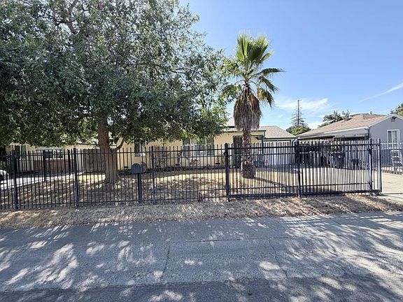 3rd image of 5740 63rd St