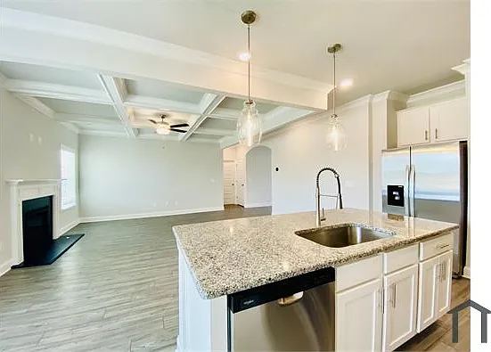 334 Sterling Creek Way — Photo 1