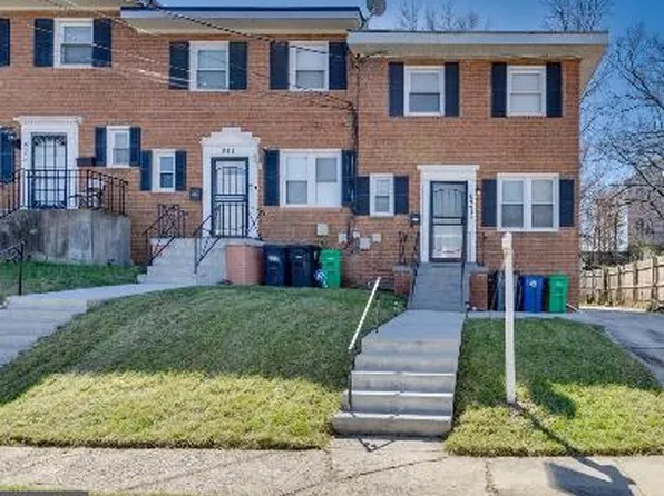821 Maury Ave, Oxon Hill, MD 20745