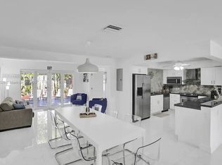 2124 N 14th Ct, Hollywood, FL 33020