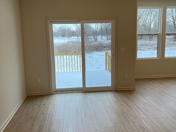5th image of 9699 Behner Dr