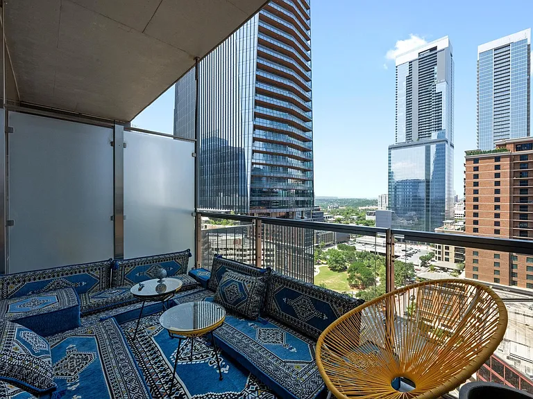 210 Lavaca St #1911 — Photo 3