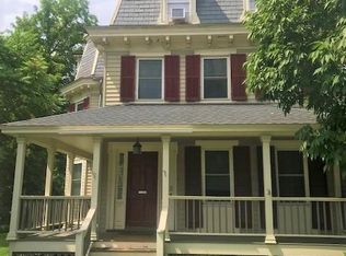 7537 N Broadway, Red Hook, NY 12571