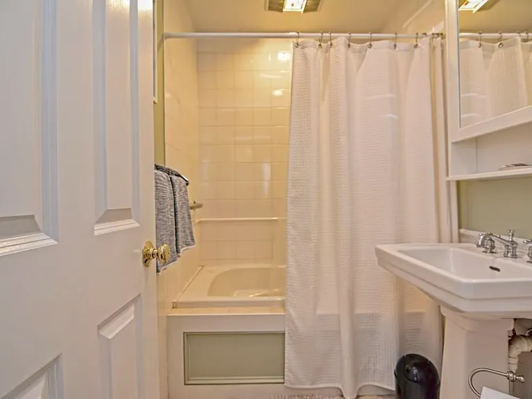 54 Dartmouth St #1 — Photo 33