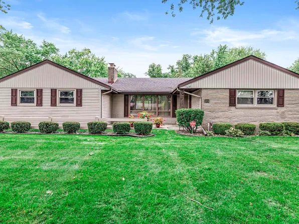1504 Springbrook Dr, Elkhart, IN 46514