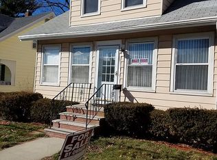 26 Huckins Ave, Quincy, MA 02171