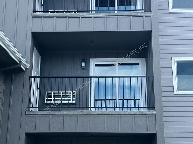 424 S Olive Ave #202 — Photo 11