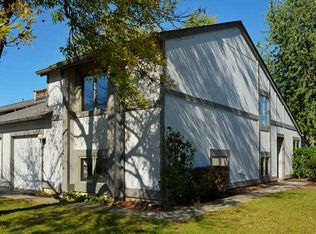 2541 Yarrow Ln, Rolling Meadows, IL 60008