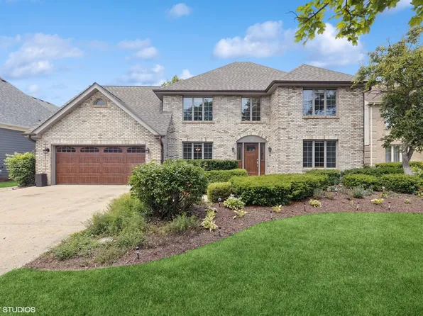 10809 Chaucer Dr, Willow Springs, IL 60480