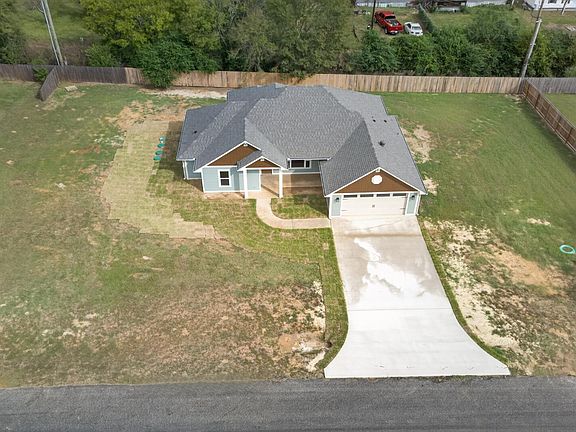 4th image of 281 An County Rd #308
