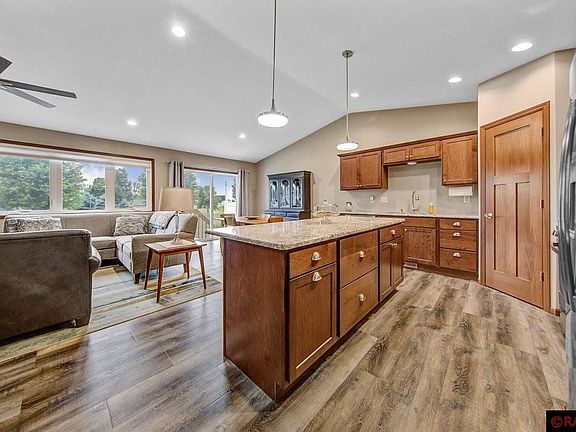5th image of 504 W Bert St #2