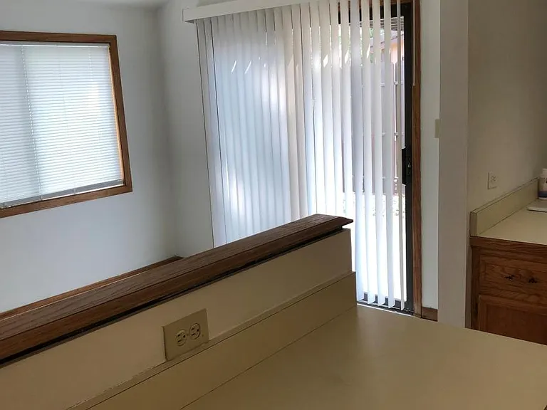 1207B Lakewood Dr — Photo 6