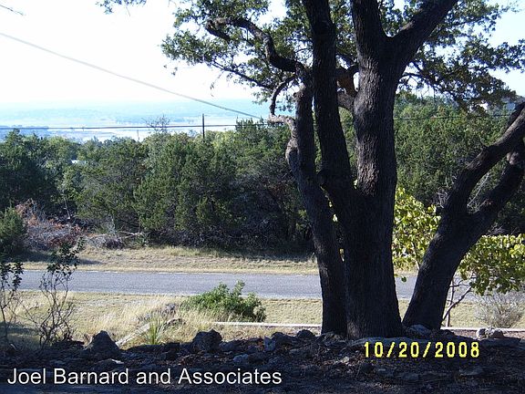 3rd image of 1104 Westside Cir