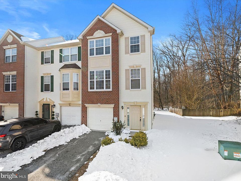 1st image of 34 Brittany Ln