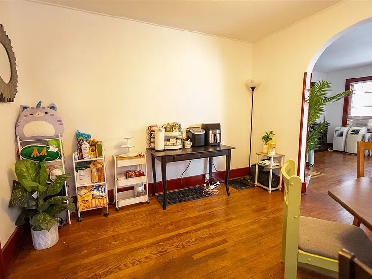 610 Mitchell St — Photo 7