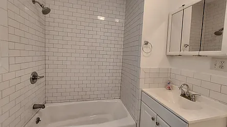 Rented by R New York