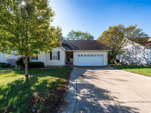 1404 Peach Tree Ln, Pacific, MO 63069