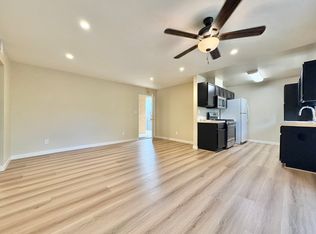 14540 Burbank Blvd #5, Van Nuys, CA 91411