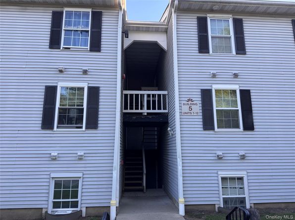 5 Lexington Hl UNIT 8