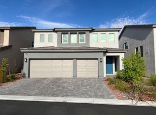 7403 Legacy Point St, Las Vegas, NV 89113